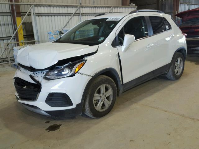 KL7CJLSB8HB092367 - 2017 CHEVROLET TRAX 1LT WHITE photo 2