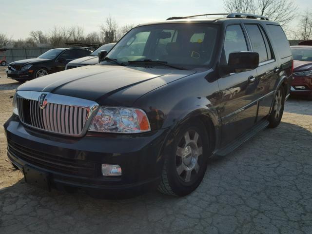 5LMFU28596LJ21815 - 2006 LINCOLN NAVIGATOR BLACK photo 2
