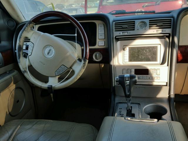 5LMFU28596LJ21815 - 2006 LINCOLN NAVIGATOR BLACK photo 9