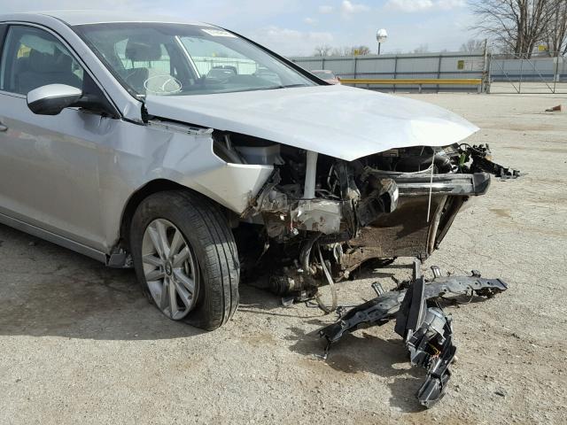 5NPE24AF4HH570902 - 2017 HYUNDAI SONATA SE SILVER photo 9