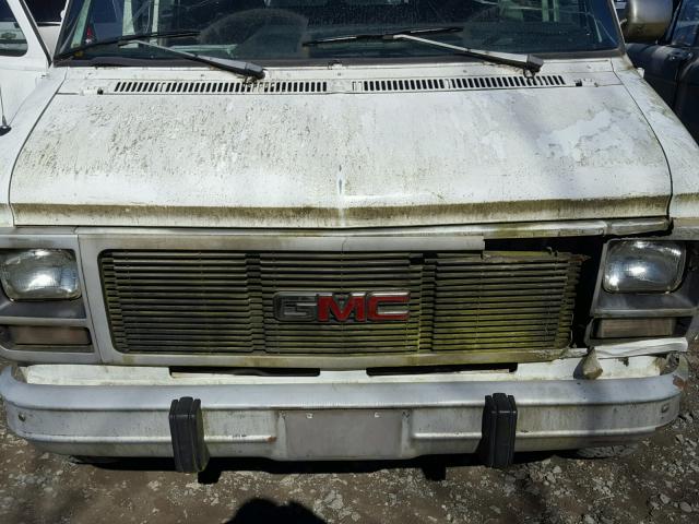 2GTHG35K2P4512379 - 1993 GMC VANDURA G3 WHITE photo 7