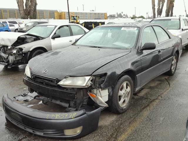 JT8BF22G6V0039694 - 1997 LEXUS ES 300 BLACK photo 2