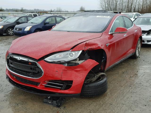 5YJSA1DN8DFP25967 - 2013 TESLA MODEL S RED photo 2