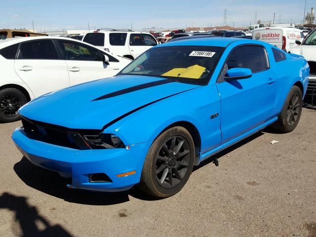 1ZVBP8AN8A5143910 - 2010 FORD MUSTANG BLUE photo 2