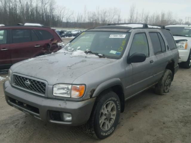 JN8DR09Y61W575299 - 2001 NISSAN PATHFINDER GRAY photo 2