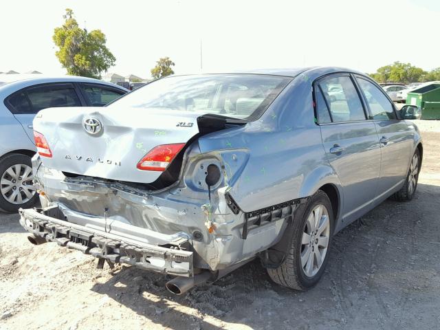 4T1BK36B26U106038 - 2006 TOYOTA AVALON XL BLUE photo 4