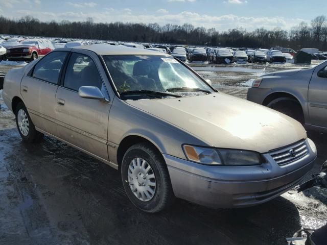 JT2BG22K5X0302823 - 1999 TOYOTA CAMRY LE BEIGE photo 1