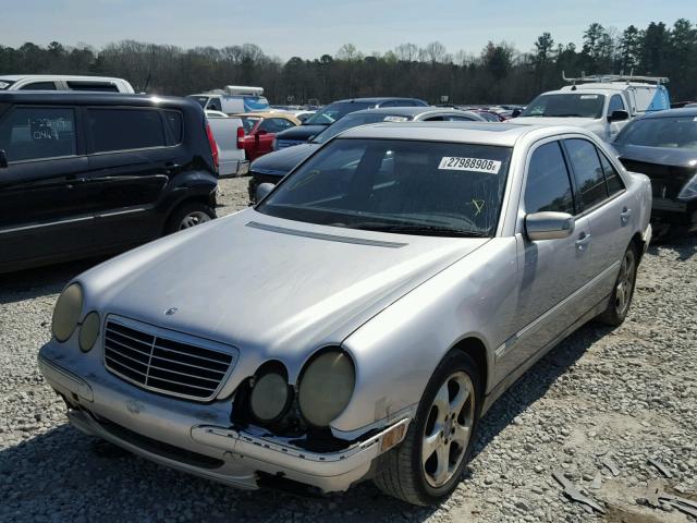 WDBJF65J02B484894 - 2002 MERCEDES-BENZ E 320 SILVER photo 2