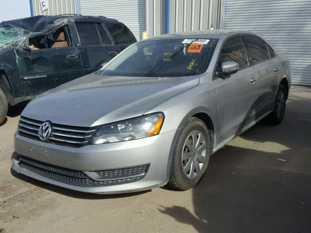 1VWAP7A34DC114716 - 2013 VOLKSWAGEN PASSAT S SILVER photo 2