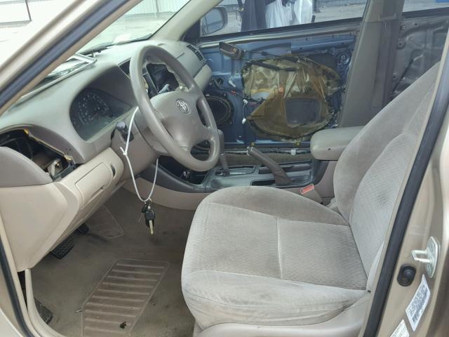 4T1BF32K53U554733 - 2003 TOYOTA CAMRY LE GOLD photo 5