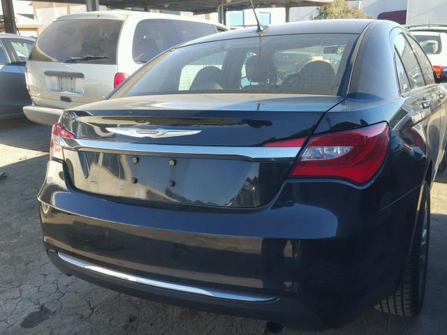 1C3BC4FB5BN617811 - 2011 CHRYSLER 200 LX BLACK photo 4