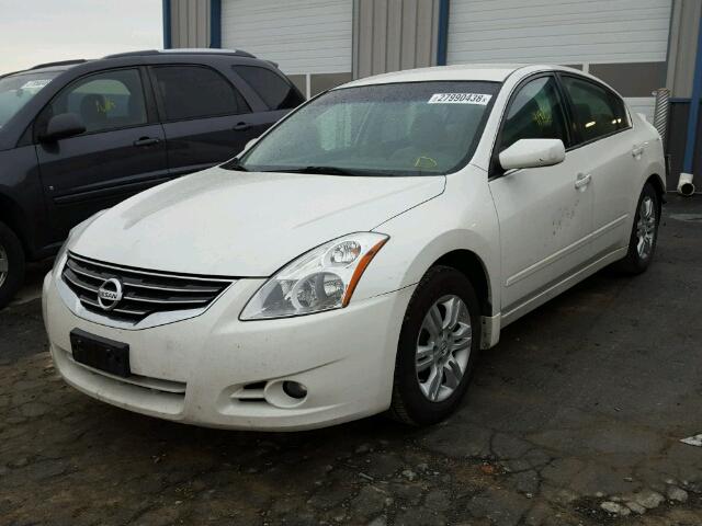 1N4AL2AP2CN457098 - 2012 NISSAN ALTIMA BAS WHITE photo 2