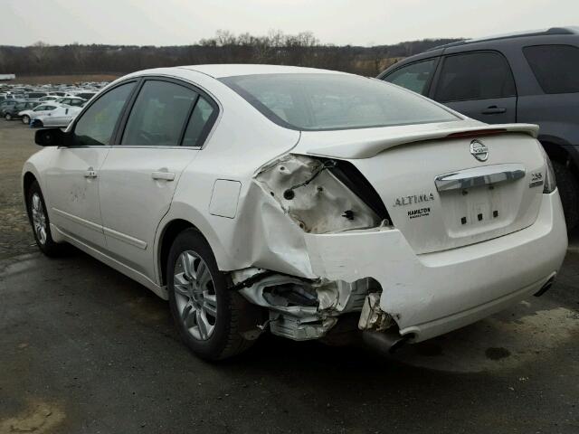 1N4AL2AP2CN457098 - 2012 NISSAN ALTIMA BAS WHITE photo 3