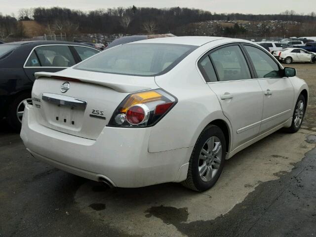 1N4AL2AP2CN457098 - 2012 NISSAN ALTIMA BAS WHITE photo 4