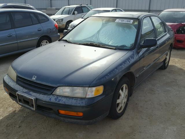 JHMCD5665RC087575 - 1994 HONDA ACCORD EX GREEN photo 2