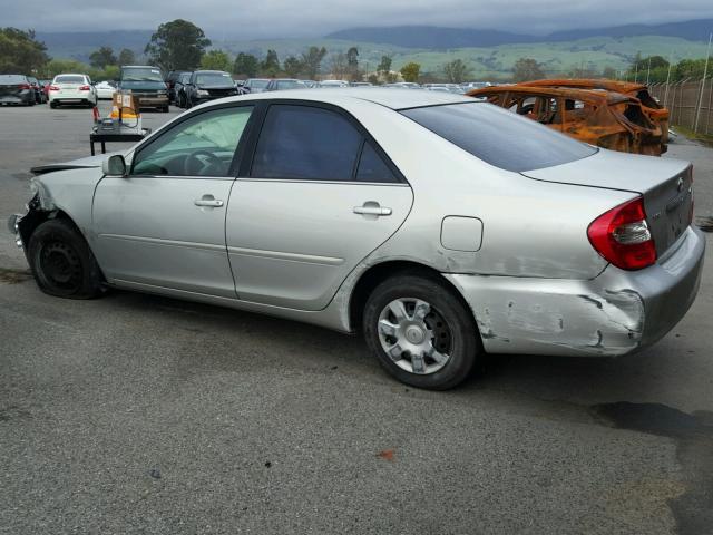 4T1BE30K43U760146 - 2003 TOYOTA CAMRY LE SILVER photo 3