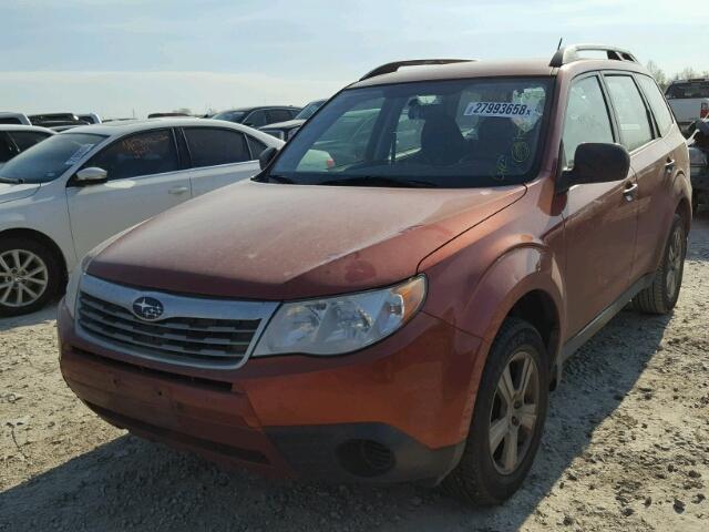 JF2SH6BC9AH779396 - 2010 SUBARU FORESTER X ORANGE photo 2