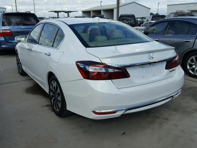 JHMCR6F39HC003690 - 2017 HONDA ACCORD HYB WHITE photo 3