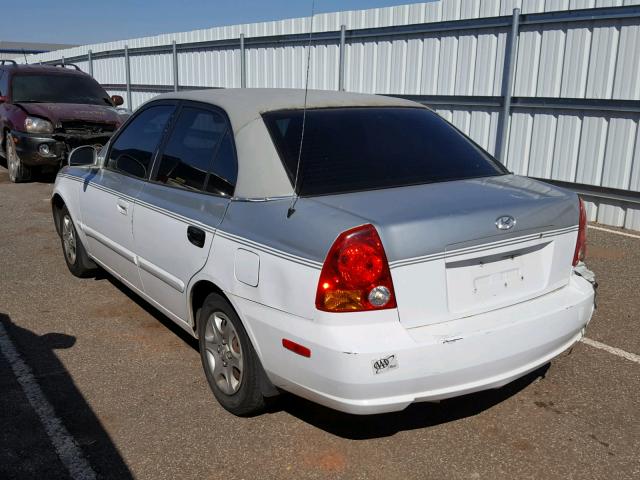 KMHCG45CX5U632387 - 2005 HYUNDAI ACCENT GL WHITE photo 3