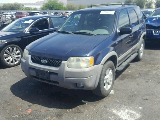 1FMYU03122KA32768 - 2002 FORD ESCAPE XLT BLUE photo 2