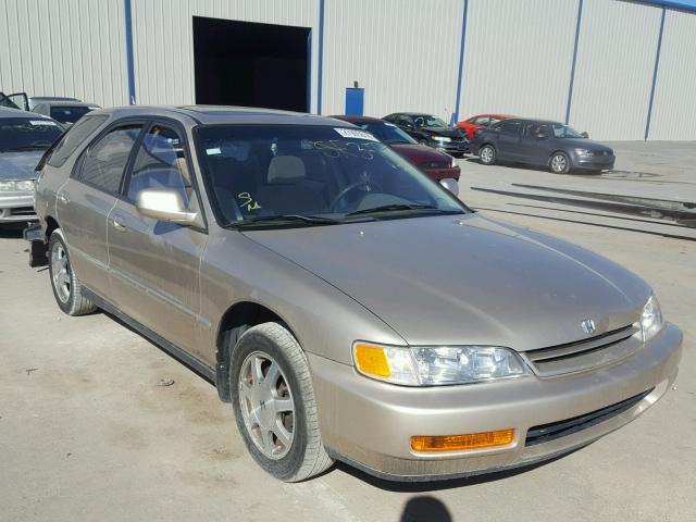 1HGCE1897SA004682 - 1995 HONDA ACCORD EX GOLD photo 1