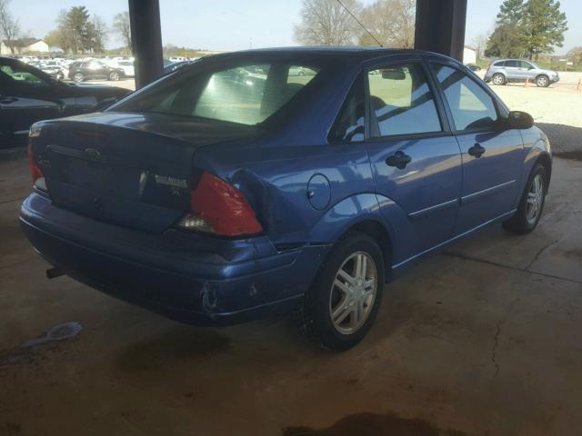 1FAFP34374W131950 - 2004 FORD FOCUS SE C BLUE photo 4