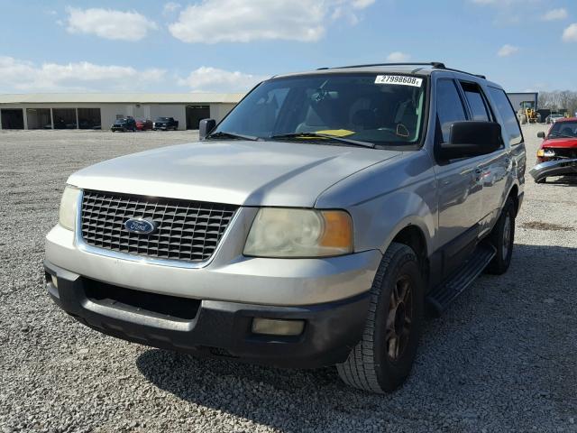 1FMPU16L23LA40962 - 2003 FORD EXPEDITION SILVER photo 2