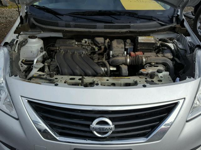 3N1CN7APXEK462121 - 2014 NISSAN VERSA S SILVER photo 7