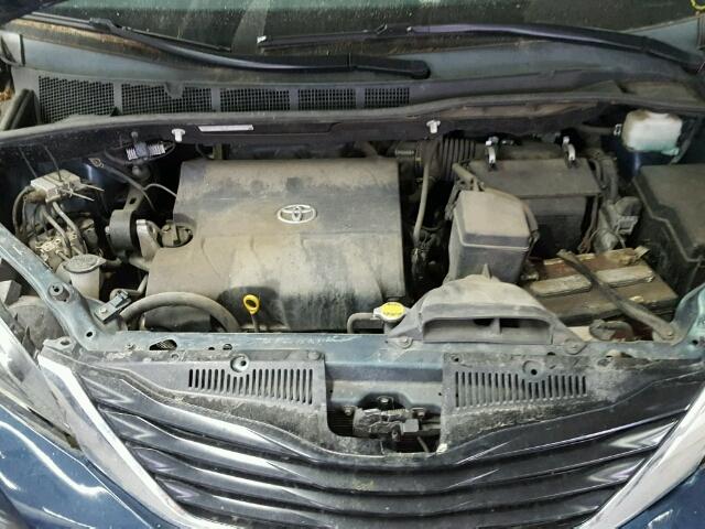 5TDYK3DC3CS205039 - 2012 TOYOTA SIENNA XLE BLUE photo 7