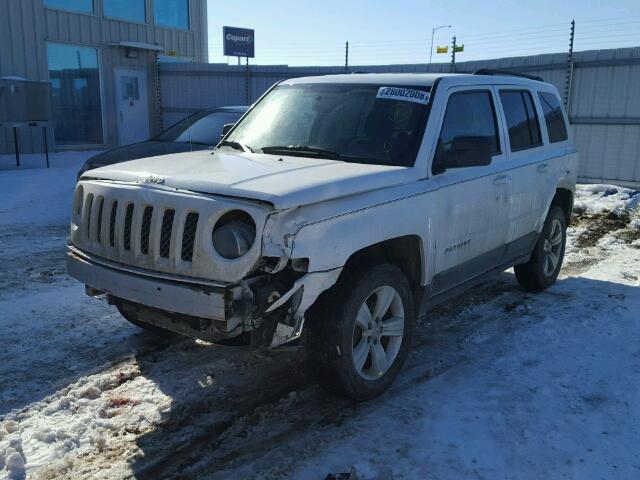 1J4NF2GB1BD159347 - 2011 JEEP PATRIOT WHITE photo 2