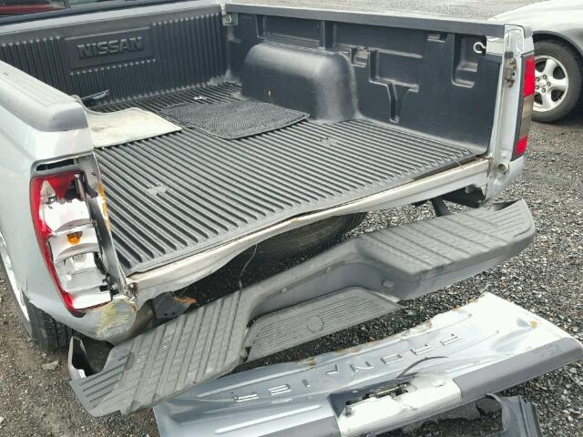 1N6DD26T53C432781 - 2003 NISSAN FRONTIER K SILVER photo 9