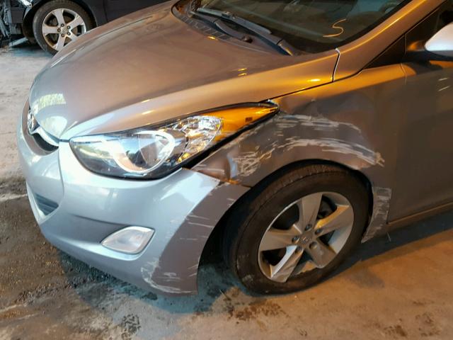 KMHDH4AE8CU328822 - 2012 HYUNDAI ELANTRA GL SILVER photo 9