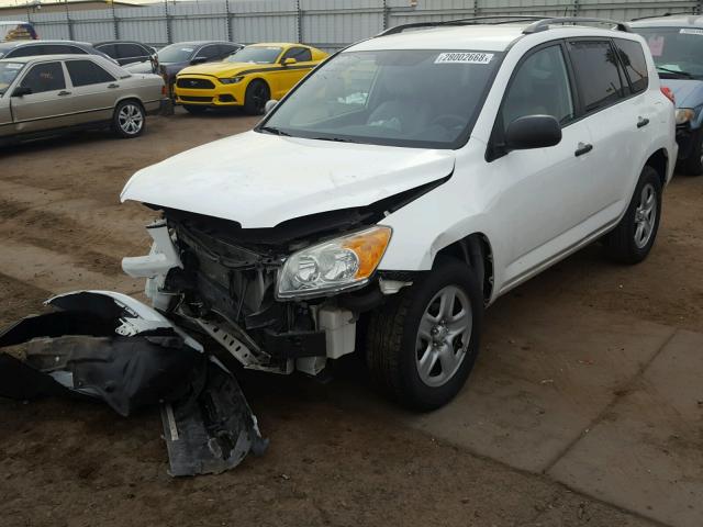 2T3ZF4DV8CW133222 - 2012 TOYOTA RAV4 WHITE photo 2