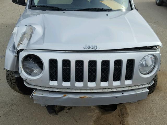 1C4NJRFB9CD540329 - 2012 JEEP PATRIOT LA SILVER photo 7