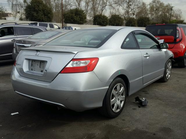 2HGFG12616H540427 - 2006 HONDA CIVIC LX SILVER photo 4