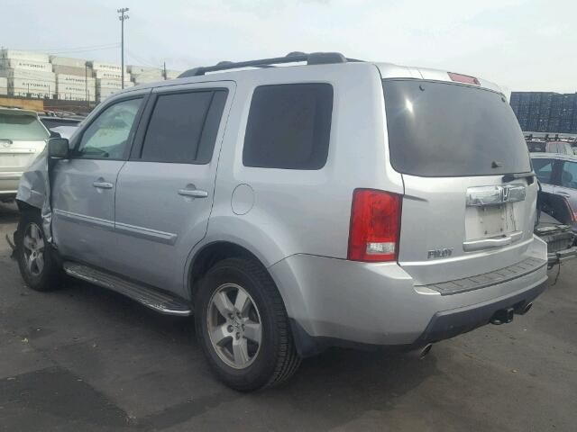 5FNYF3H44BB011470 - 2011 HONDA PILOT EX SILVER photo 3