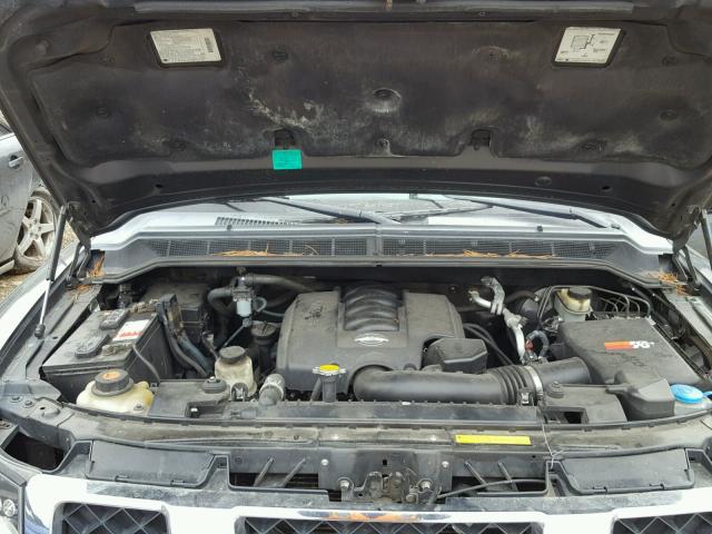 1N6AA06B75N500965 - 2005 NISSAN TITAN XE GRAY photo 7