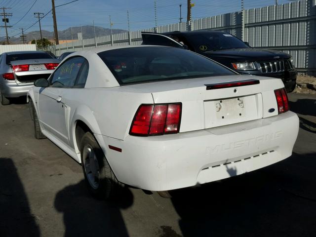 1FAFP40451F146141 - 2001 FORD MUSTANG WHITE photo 3