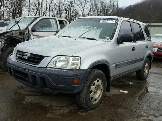 JHLRD1845XC058917 - 1999 HONDA CR-V LX SILVER photo 2