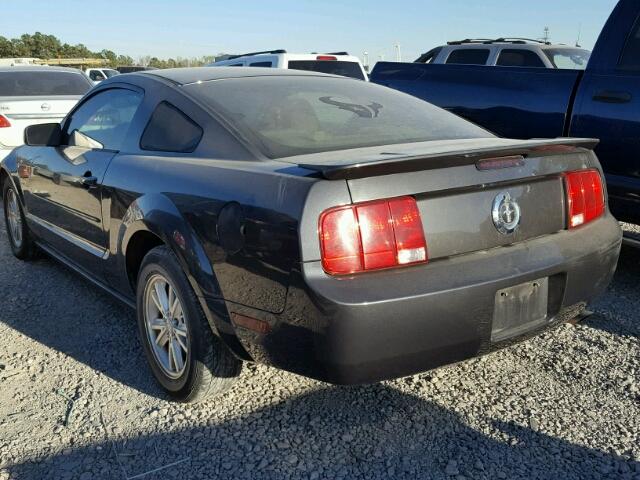 1ZVHT80NX85169541 - 2008 FORD MUSTANG CHARCOAL photo 3