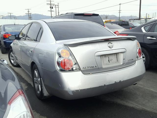 1N4AL11D32C717583 - 2002 NISSAN ALTIMA BAS SILVER photo 3