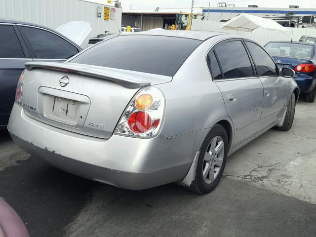 1N4AL11D32C717583 - 2002 NISSAN ALTIMA BAS SILVER photo 4