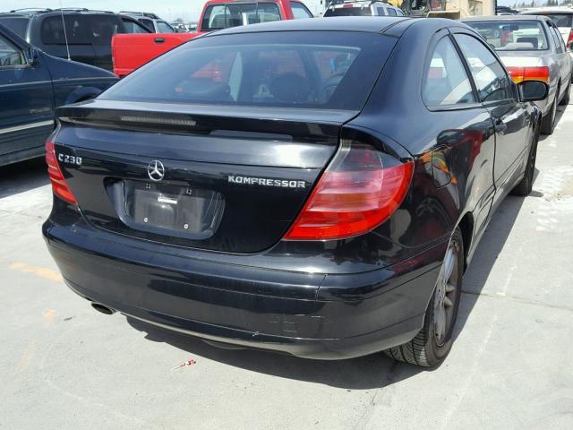 WDBRN47JX2A308156 - 2002 MERCEDES-BENZ C 230K SPO BLACK photo 4