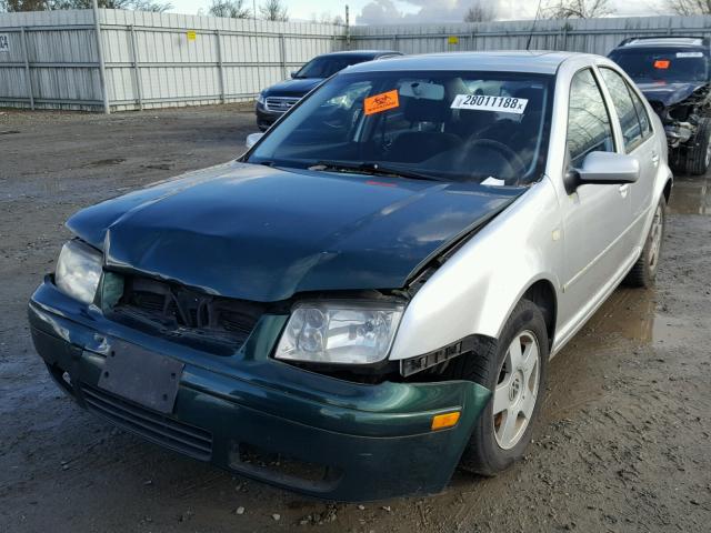 3VWSE29M4YM101298 - 2000 VOLKSWAGEN JETTA GLS SILVER photo 2