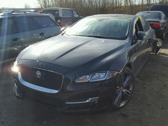 SAJWA1CE3GMV94320 - 2016 JAGUAR XJ SUPERCH BLACK photo 2