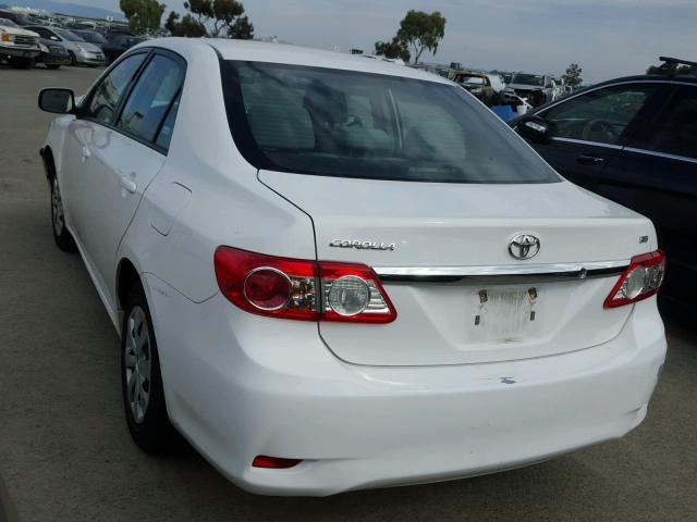 2T1BU4EE6BC569422 - 2011 TOYOTA COROLLA BA WHITE photo 3