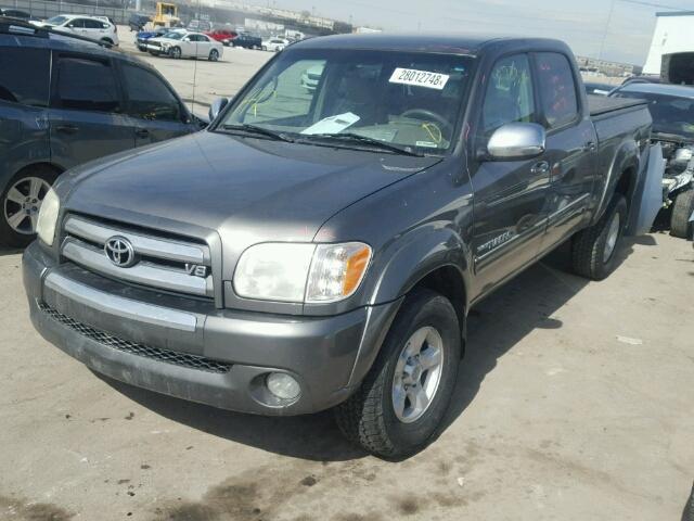 5TBDT44146S511602 - 2006 TOYOTA TUNDRA DOU GRAY photo 2