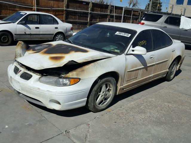 1G2WP52K61F243736 - 2001 PONTIAC GRAND PRIX WHITE photo 2