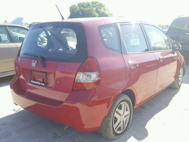 JHMGD384X7S022063 - 2007 HONDA FIT RED photo 4