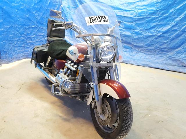 1HFSC3402WA103229 - 1998 HONDA GL1500 C/2 BURGUNDY photo 1